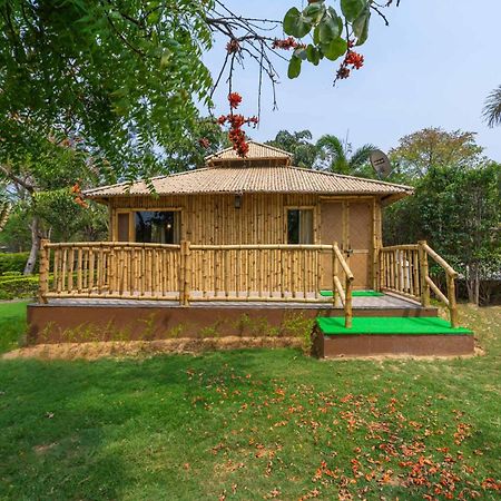 Stayvista At Maple Farms With Pool, Bbq & Bonfire Sohna 외부 사진