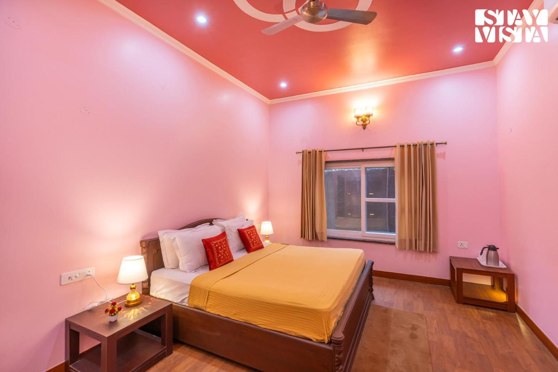 Stayvista At Maple Farms With Pool, Bbq & Bonfire Sohna 외부 사진