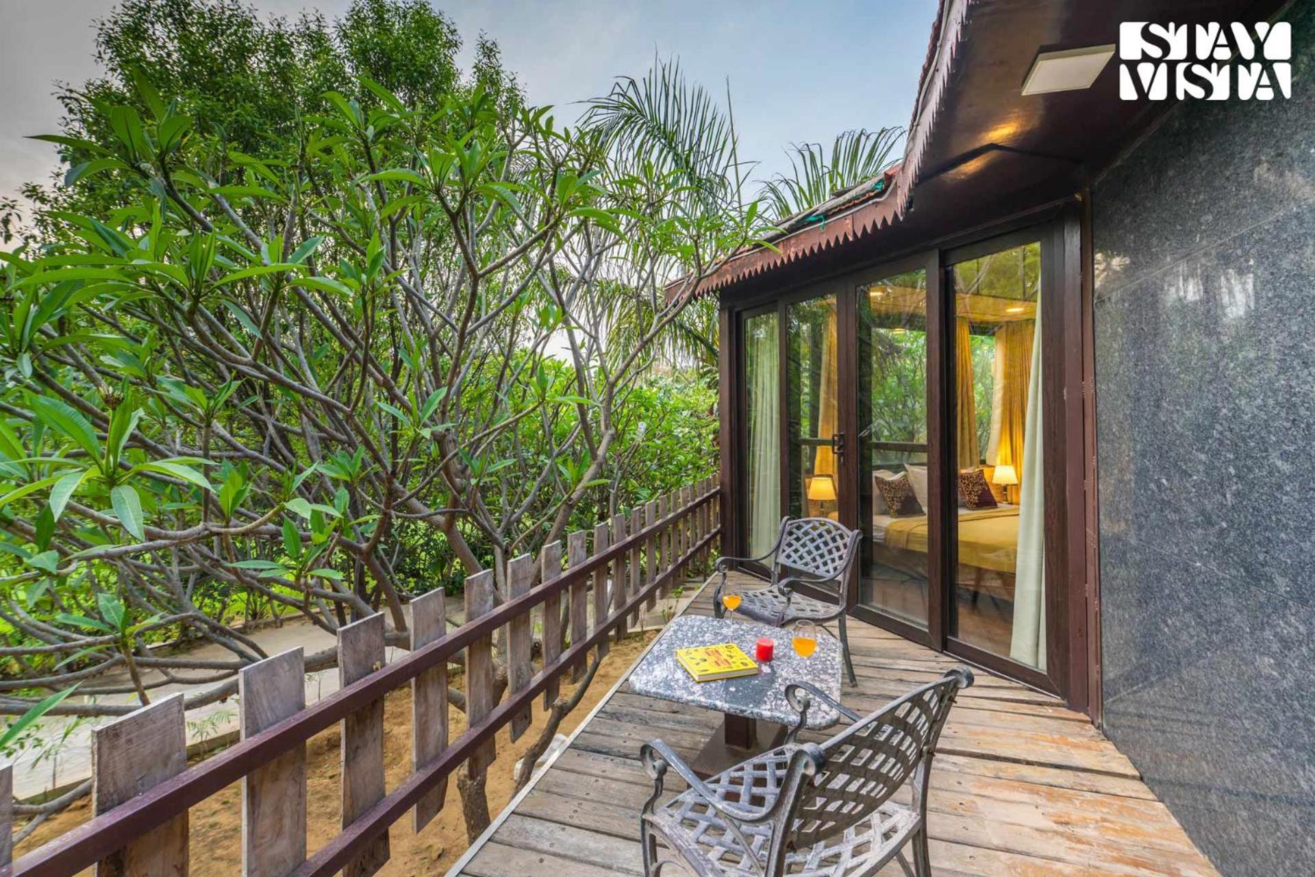 Stayvista At Maple Farms With Pool, Bbq & Bonfire Sohna 외부 사진