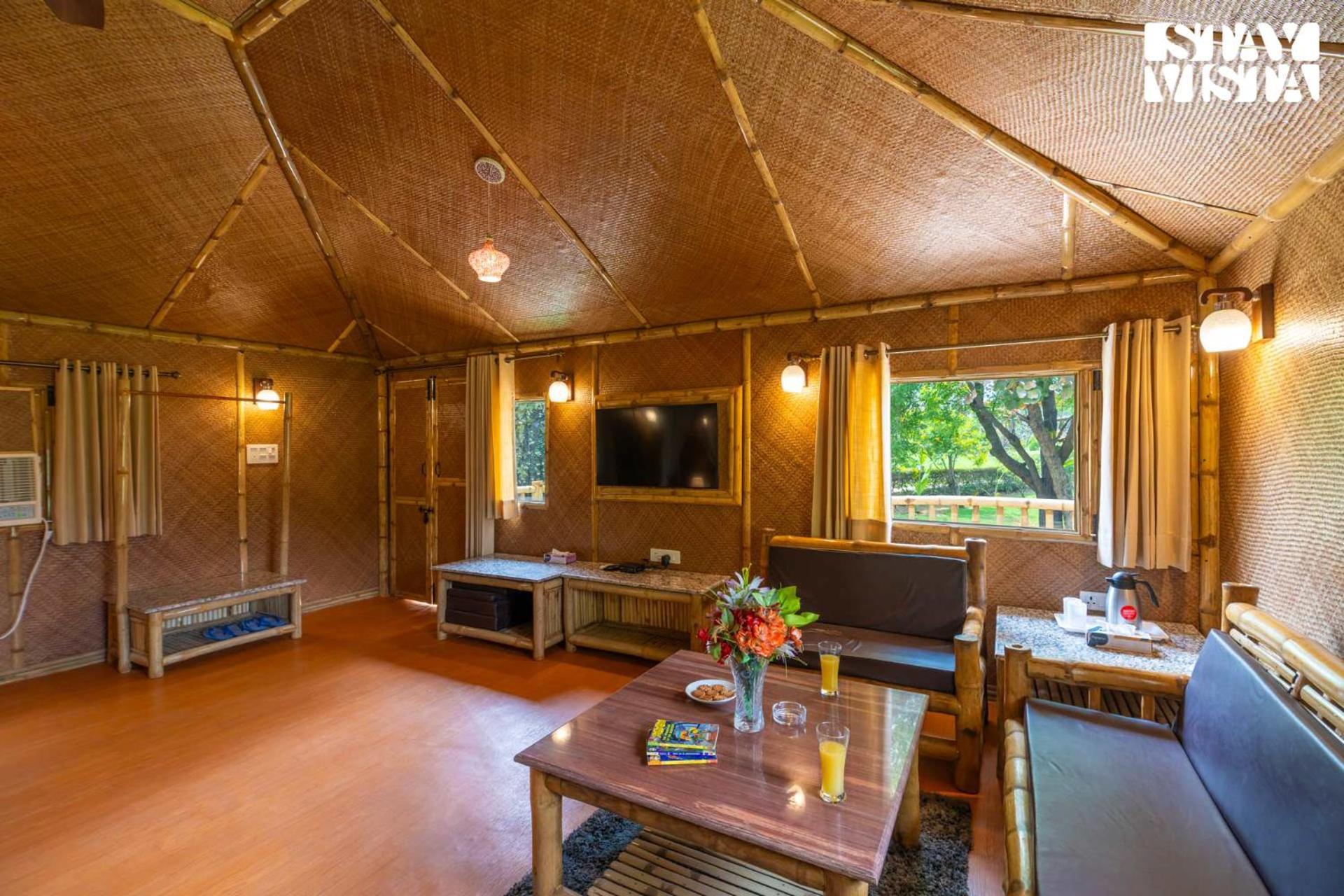 Stayvista At Maple Farms With Pool, Bbq & Bonfire Sohna 외부 사진