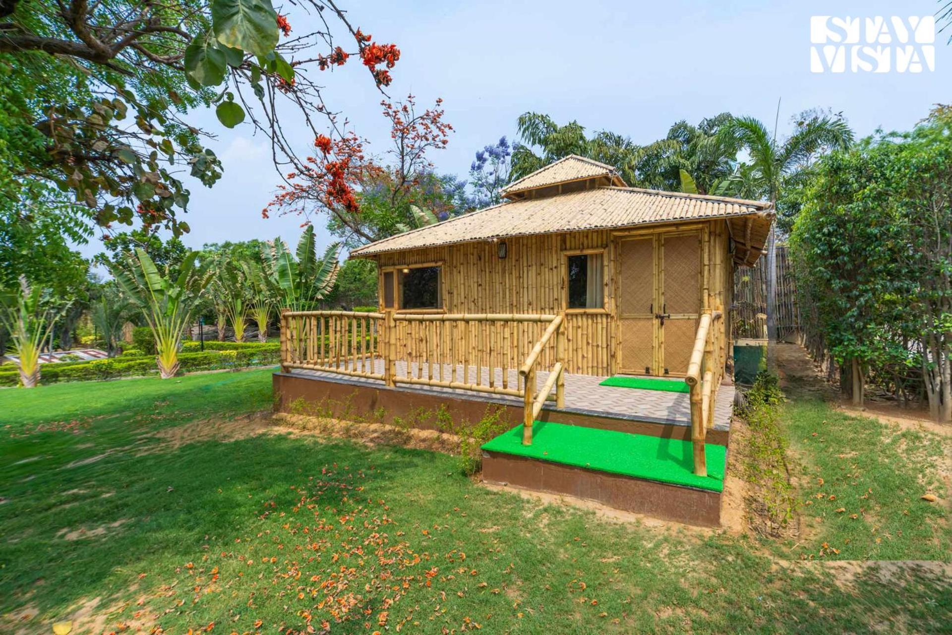 Stayvista At Maple Farms With Pool, Bbq & Bonfire Sohna 외부 사진